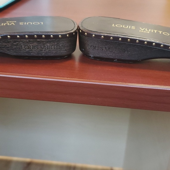 Louis Vuitton brown/tan checkered sandal slides - Picture 7 of 10